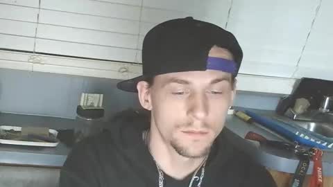 krytiar1992 online show from November 22, 2025, 8:35 am