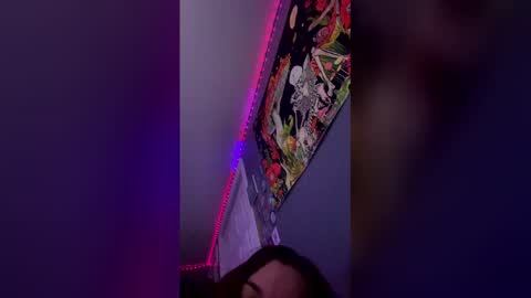 ksalvo1015 online show from April 19, 2026, 2:44 am