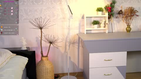 Ksesha online show from January 4, 2025, 3:50 am