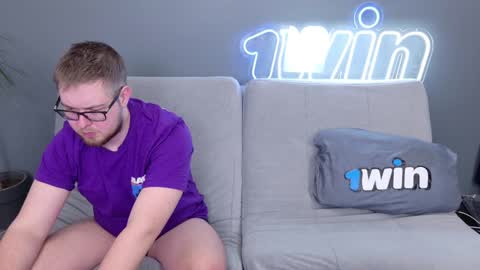 WebcamWhore online show from December 7, 2024, 8:11 am