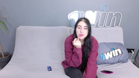 WebcamWhore online show from January 22, 2025, 6:52 am