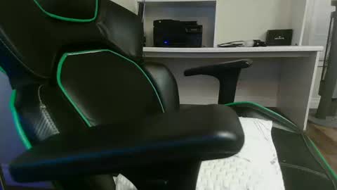 Snapshot of kt12369 chatting on January 6, 2025, 7:42 am Kevin online show from January 6, 2025, 7:42 am