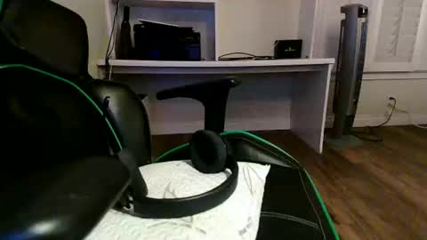 Snapshot of kt12369 chatting on January 20, 2025, 9:03 am Kevin online show from January 20, 2025, 9:03 am