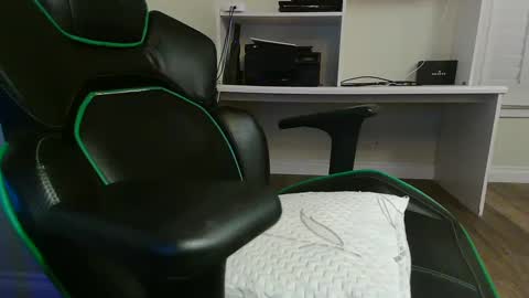 Snapshot of kt12369 chatting on January 23, 2025, 7:22 am Kevin online show from January 23, 2025, 7:22 am