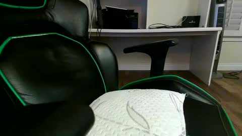 Snapshot of kt12369 chatting on February 2, 2025, 7:20 am Kevin online show from February 2, 2025, 7:20 am