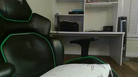 Snapshot of kt12369 chatting on February 12, 2025, 7:23 am Kevin online show from February 12, 2025, 7:23 am