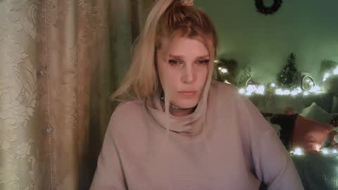 Snapshot of kudesnizza chatting on January 6, 2025, 2:25 pm Annika MTF ts post -op online show from January 6, 2025, 2:25 pm