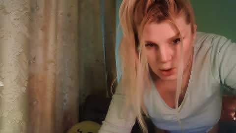 Snapshot of kudesnizza chatting on January 11, 2025, 10:19 am Annika MTF ts post -op online show from January 11, 2025, 10:19 am