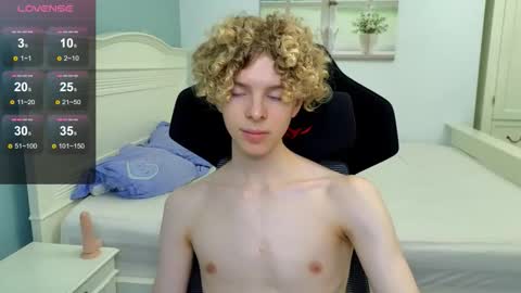 Snapshot of kudi_j chatting on October 25, 2025, 5:30 pm Kudi online show from October 25, 2025, 5:30 pm