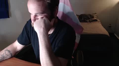 Kuggy online show from November 1, 2025, 11:56 am