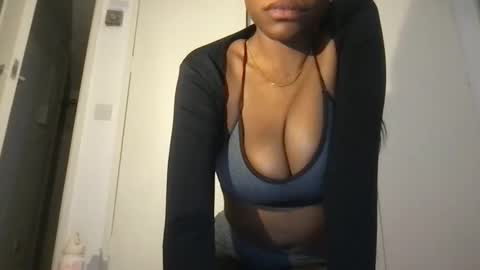 kulthum775 online show from March 16, 2026, 11:31 pm