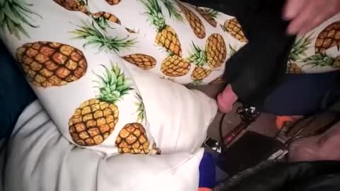 kumnnkevsuks4 online show from February 5, 2025, 11:12 am