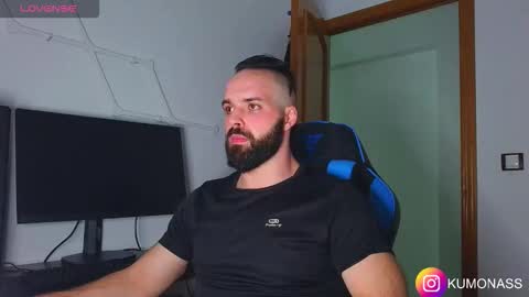 kumonass online show from October 19, 2025, 9:48 pm