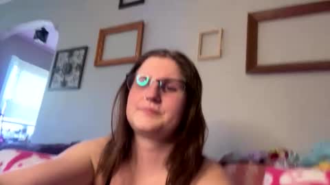 Samantha online show from February 9, 2025, 7:52 pm