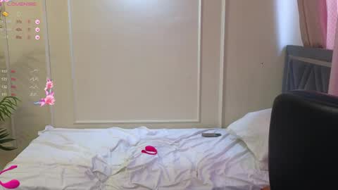 Ren online show from April 10, 2026, 3:45 am