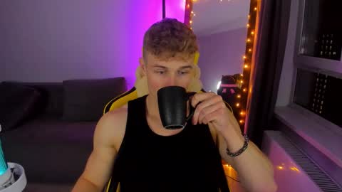 kurt_hanssen online show from October 13, 2025, 9:04 pm