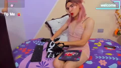 Snapshot of kurumetwink10 chatting on February 13, 2025, 12:32 pm KurumetWink10 online show from February 13, 2025, 12:32 pm