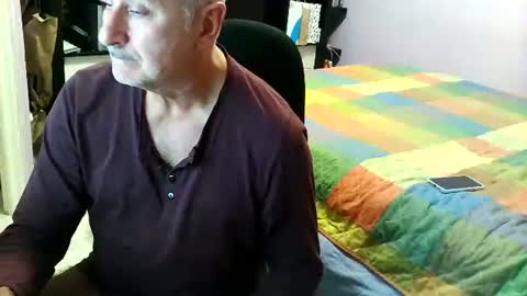 Snapshot of kustobcn chatting on January 3, 2025, 12:33 am kustobcn online show from January 3, 2025, 12:33 am