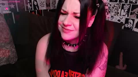 Kvopa online show from November 19, 2025, 7:58 pm