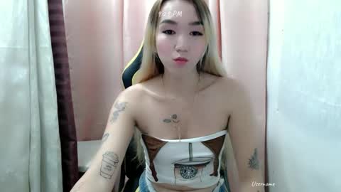 Snapshot of kweenie1026 chatting on February 13, 2026, 1:29 pm kweenie1026 online show from February 13, 2026, 1:29 pm