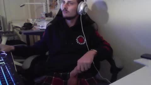 Lubed Logic online show from November 12, 2025, 8:37 am