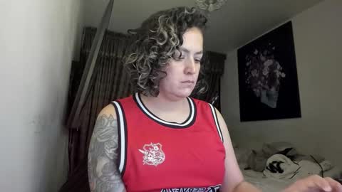 kyhara online show from March 12, 2026, 11:44 pm