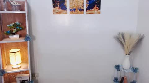 YoungMisstressKyla not into cheap online show from October 20, 2025, 8:37 am