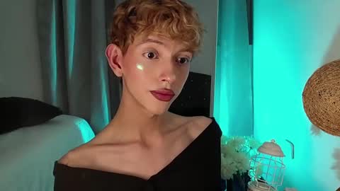 Snapshot of kyle__cooper chatting on December 11, 2024, 4:18 am Kyle Cooper online show from December 11, 2024, 4:18 am