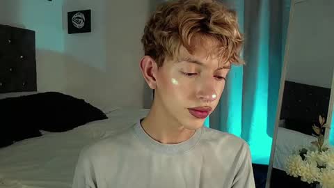 Snapshot of kyle__cooper chatting on December 28, 2024, 5:12 am Kyle Cooper online show from December 28, 2024, 5:12 am