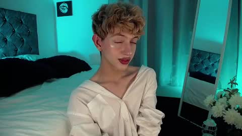 Snapshot of kyle__cooper chatting on December 31, 2024, 7:31 am Kyle Cooper online show from December 31, 2024, 7:31 am