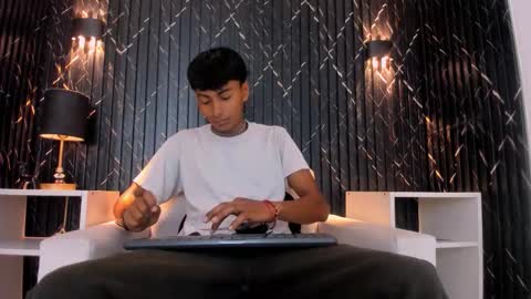 Snapshot of kyle_dimons chatting on February 20, 2026, 11:22 am Kyle Dimons online show from February 20, 2026, 11:22 am