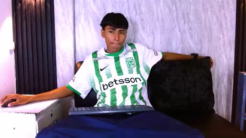 Snapshot of kyle_dimons chatting on February 25, 2026, 10:58 am Kyle Dimons online show from February 25, 2026, 10:58 am