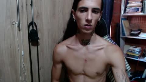 Snapshot of kyleer77 chatting on June 16, 2026, 4:42 pm kyleer77 online show from June 16, 2026, 4:42 pm