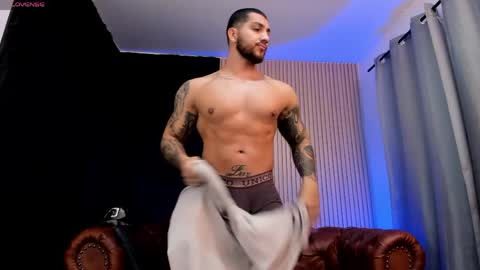 kylenorth_ online show from April 13, 2026, 2:33 pm