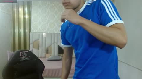 kyler_tay online show from May 19, 2026, 11:16 am