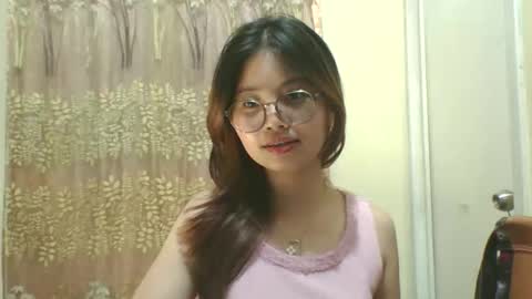 its me KYLIE online show from October 22, 2025, 1:11 pm