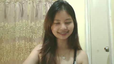 its me KYLIE online show from November 3, 2025, 3:13 pm