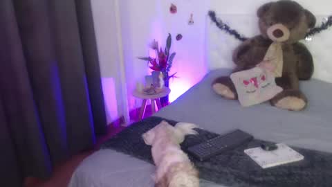 Sara online show from October 16, 2025, 1:17 am