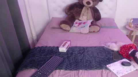 Sara online show from November 27, 2025, 2:24 am