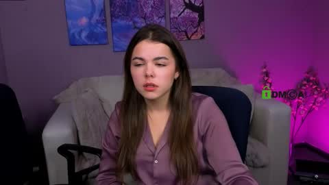 Snapshot of kylie_angel3 chatting on December 14, 2025, 2:39 am Kylie loves u online show from December 14, 2025, 2:39 am