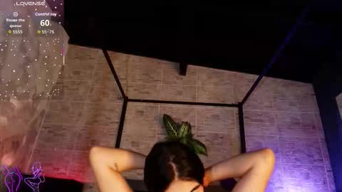 Kylie  online show from November 15, 2025, 7:43 pm