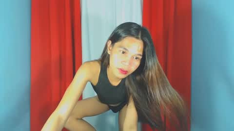 kylie online show from January 13, 2025, 6:49 pm