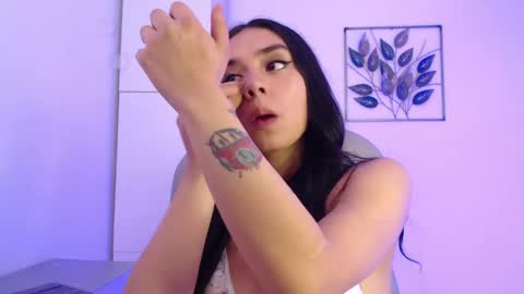 Kylie Myers online show from December 8, 2024, 12:08 pm