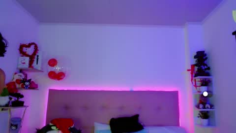 Snapshot of kylie_hottt_ chatting on December 16, 2024, 8:58 pm k ylie online show from December 16, 2024, 8:58 pm