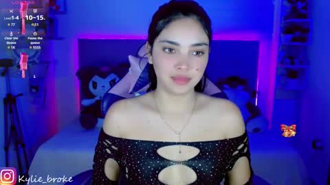 Snapshot of kylie_hottt_ chatting on January 18, 2025, 9:34 pm k ylie online show from January 18, 2025, 9:34 pm