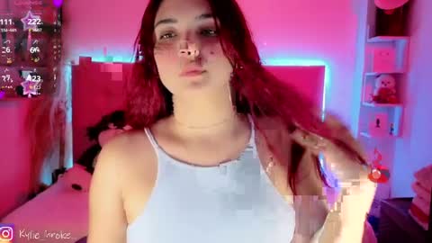 Snapshot of kylie_hottt_ chatting on March 31, 2026, 9:59 pm k ylie online show from March 31, 2026, 9:59 pm