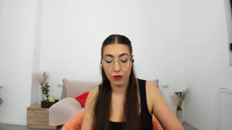 Kylie online show from September 24, 2025, 6:22 pm