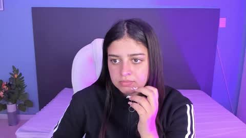 Kylie Reyes  online show from January 13, 2025, 7:21 pm