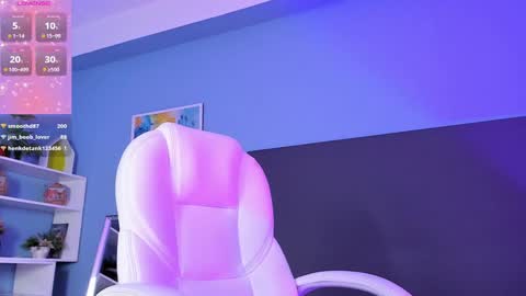 Kylie Reyes  online show from March 4, 2025, 1:12 am