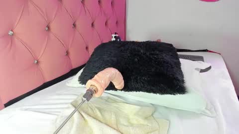 Snapshot of kylie_sttel chatting on March 7, 2025, 4:22 pm kylie Sttel online show from March 7, 2025, 4:22 pm